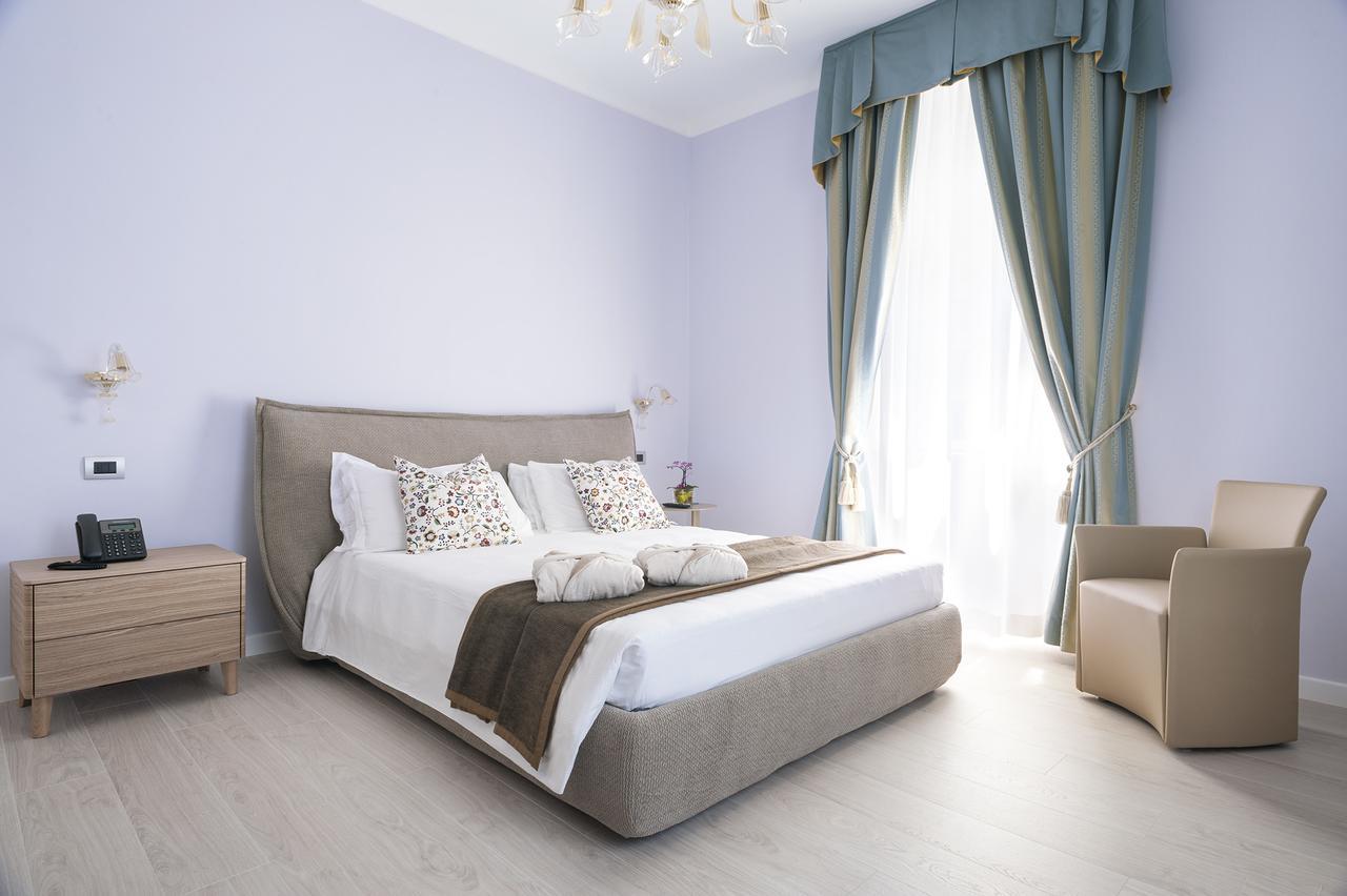 Les 7 Erica Hotel 4*